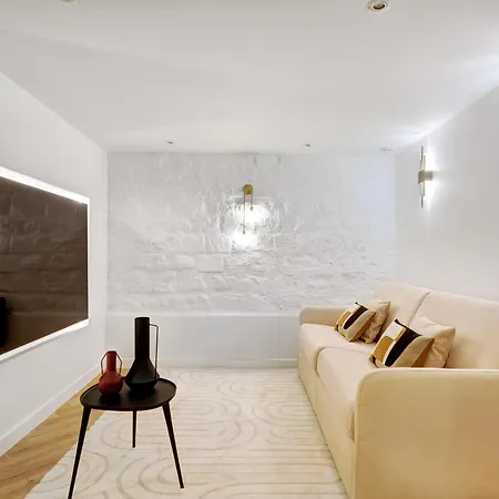 Duplex Prestige Avec Billard Et Baignoire Apartment