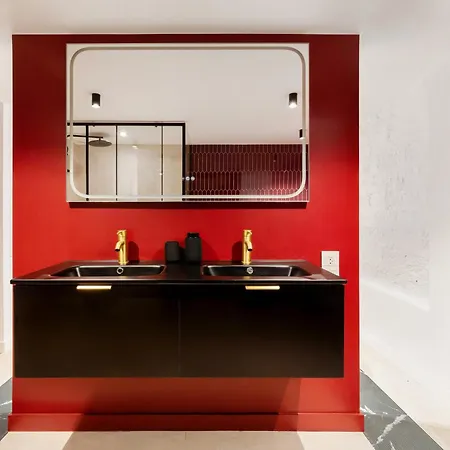 Duplex Prestige Avec Billard Et Baignoire Apartment