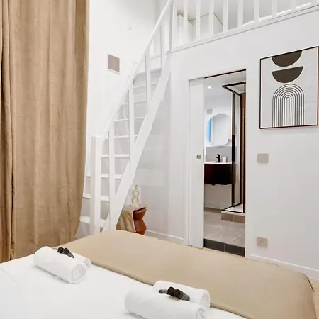 Duplex Prestige Avec Billard Et Baignoire Apartment