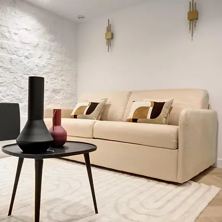 Duplex Prestige Avec Billard Et Baignoire * Paris